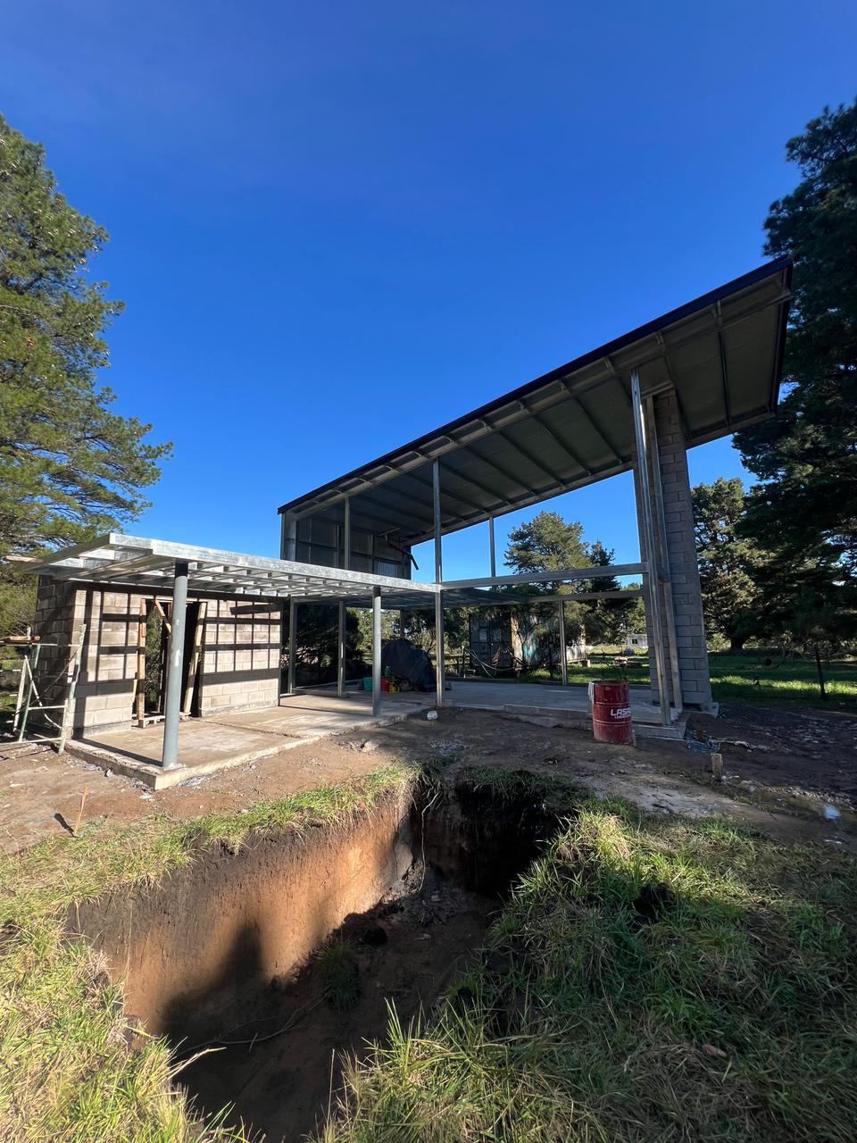 Estructura metálica con entretecho